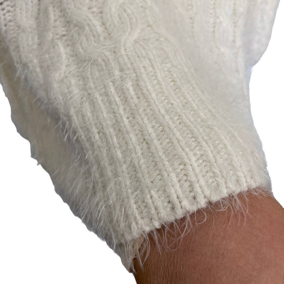 Michelle Nicole Ivory Cowl Neck Wool Blend Soft Eyelash Cable Knit Sweater Sz L - Picture 5 of 8